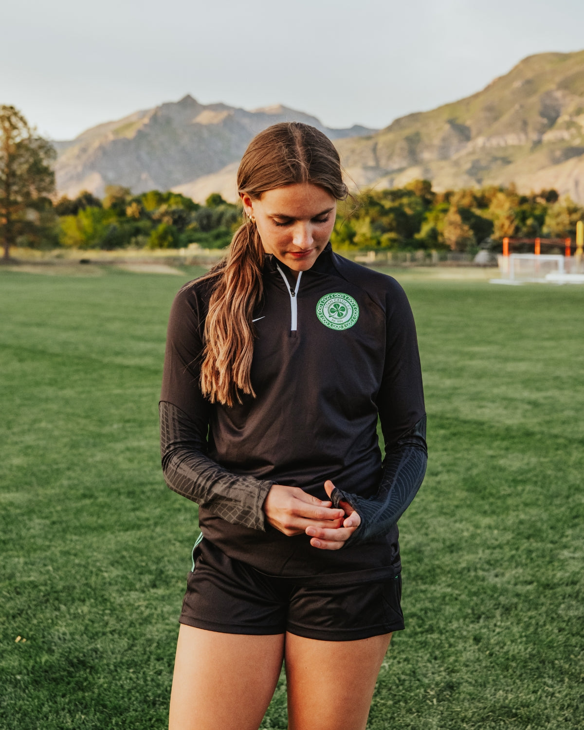 Nike 1/4 Zip Clearance
